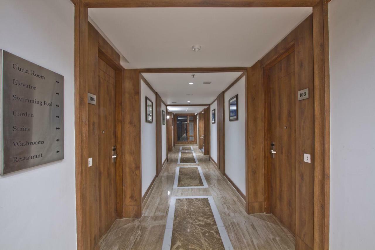 Alokik Resort- Pure Veg 马拉里 外观 照片