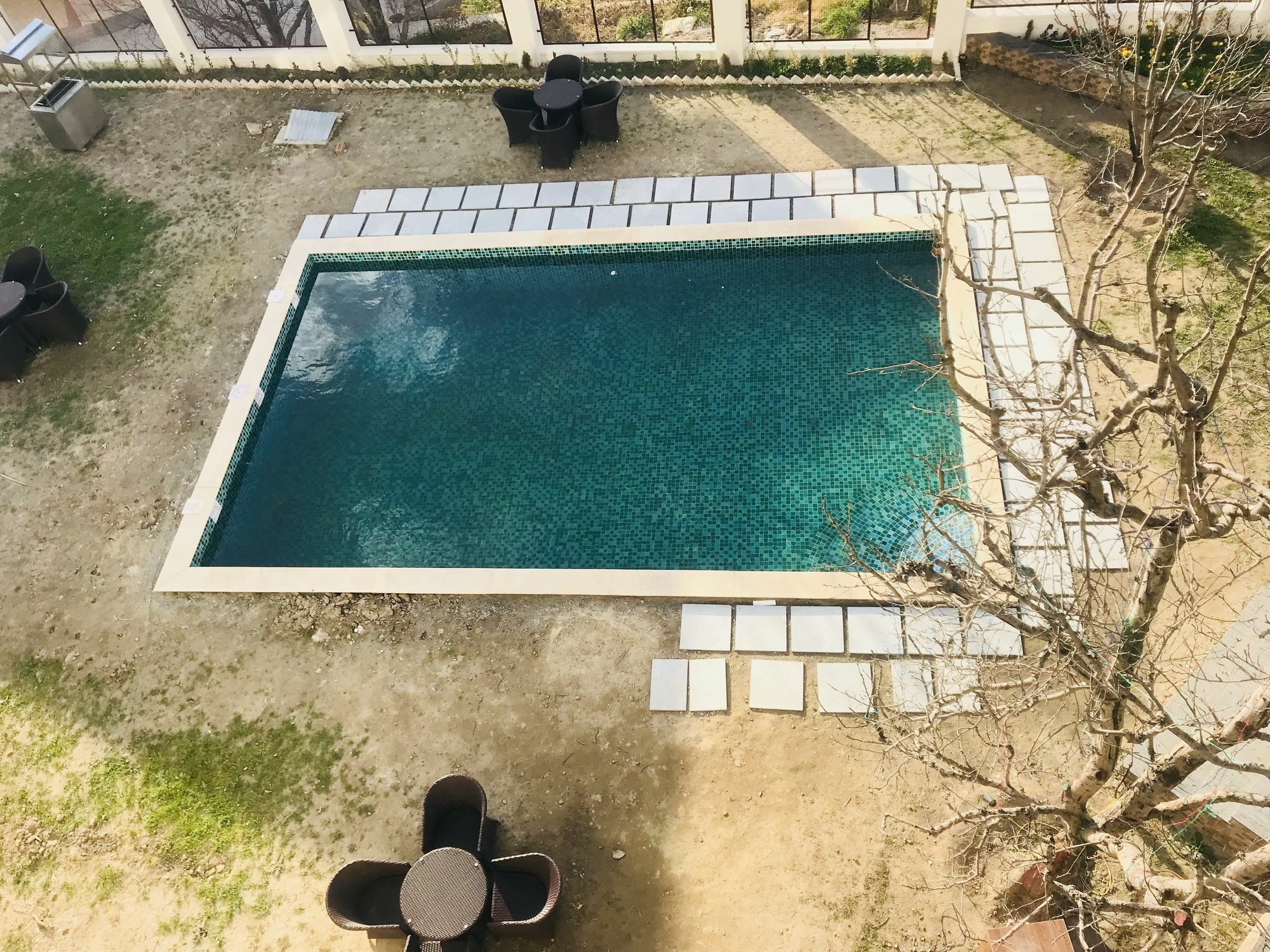Alokik Resort- Pure Veg 马拉里 外观 照片